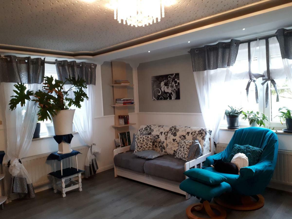 Serpina Apartment Lobsal Екстериор снимка